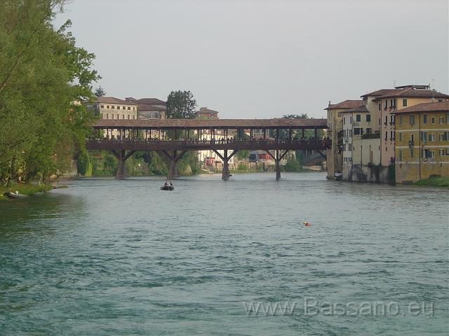 Adunata Alpini Bassano 2008 LG105.JPG